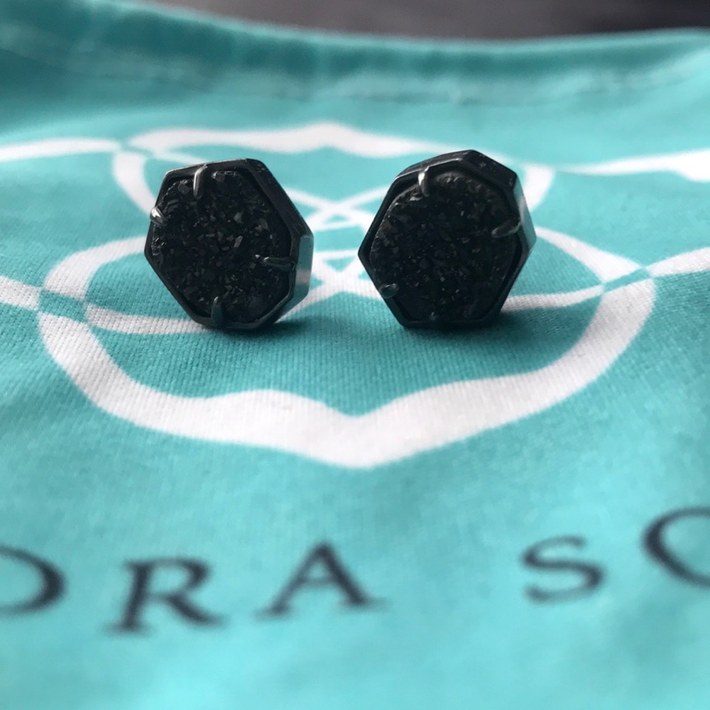 Kendra Scott earrings